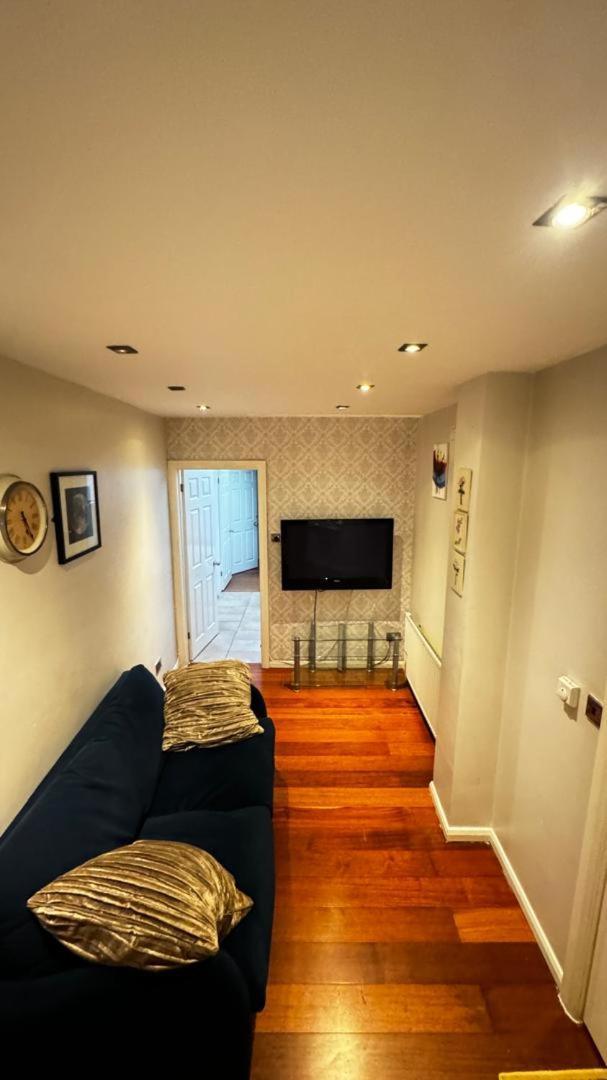 Eastbury Road Home Watford  Esterno foto